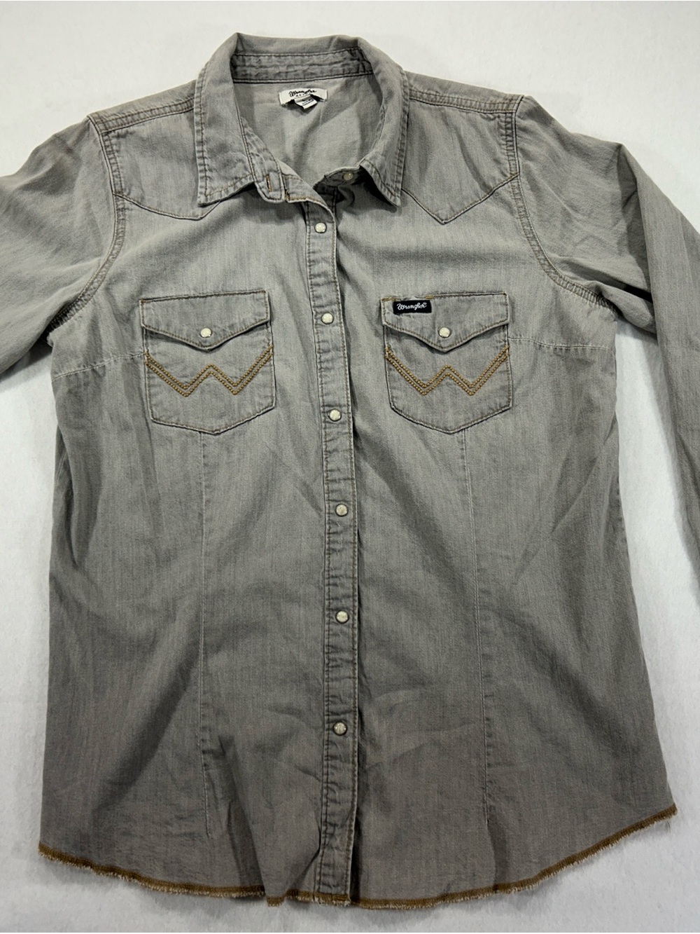 Wrangler Gray Snap Western Shirt with Chest Pockets